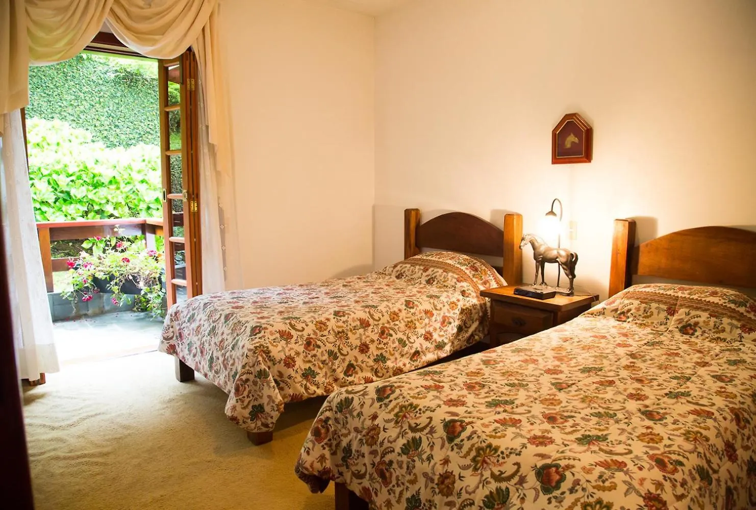 Apartamento Para Temporada No Alto Do Capivari Campos do Jordao 0*,  Brazil